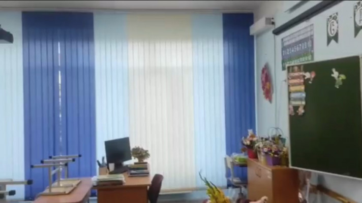 Жалюзи Вертикальные с чередованием ламелей, в ткани Лайн синий, голубой и бежевый_L-09_L-06_L-022.